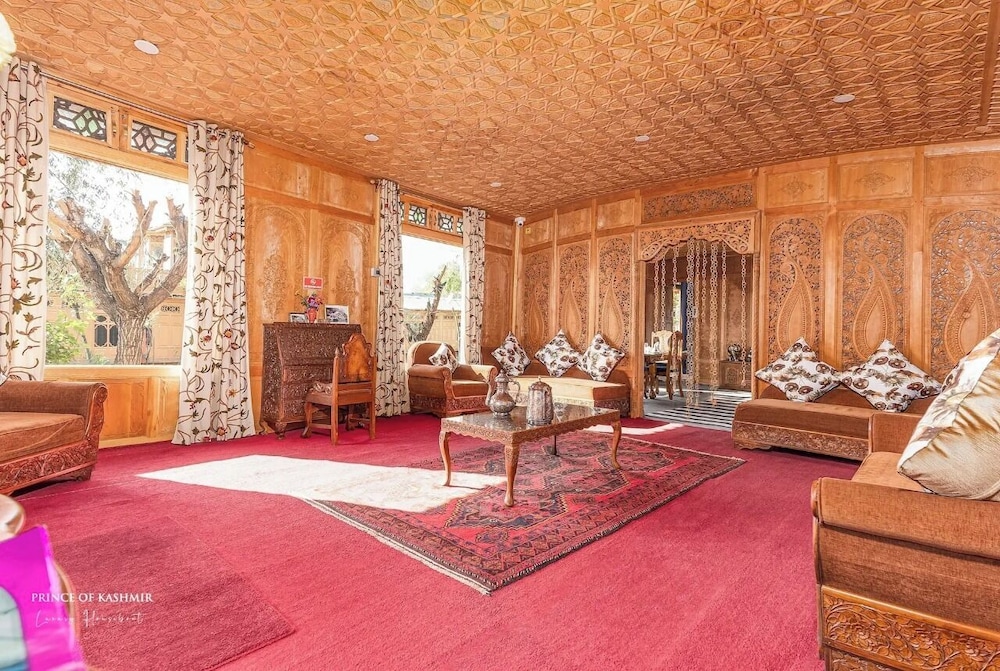 Prince of Kashmir Luxury Houseboat view 2