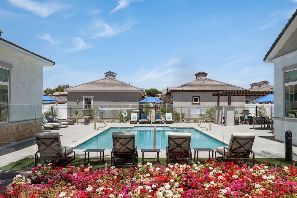 Landing Apartments Phoenix - Maryvale Village