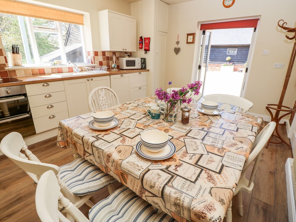 Ryde Vacations - The Coach House - Property Image 24