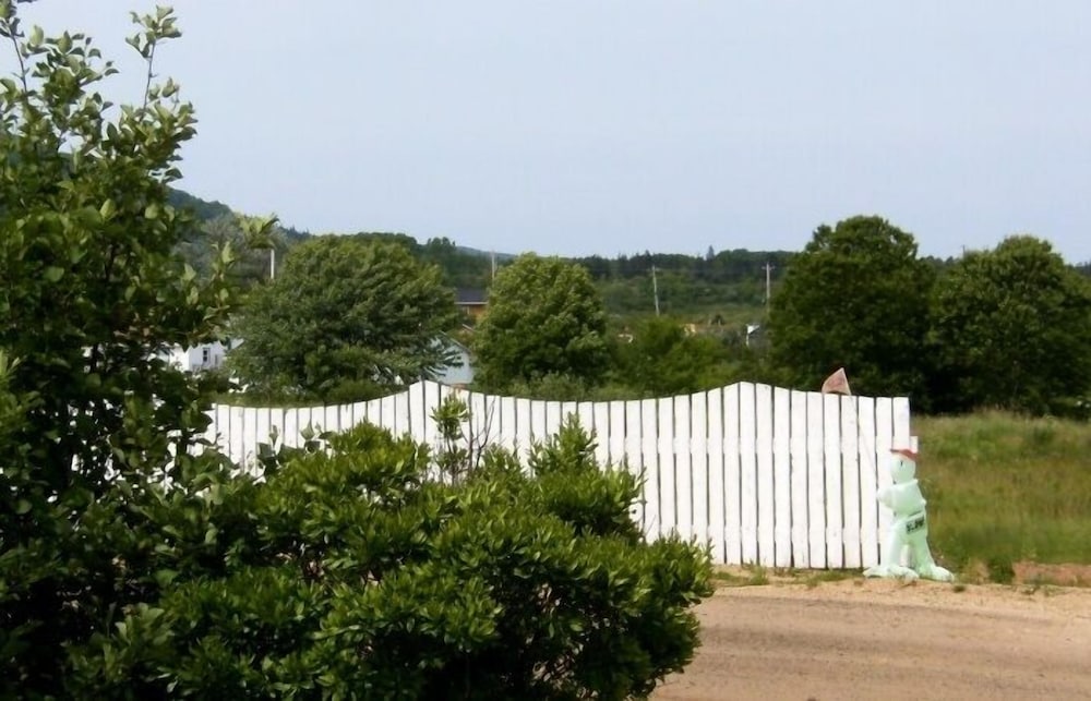 Crown Cove Cottages