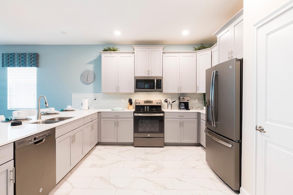 9046sid NON Renting 11/27/2021- The Retreat at Championsgate - Image 3