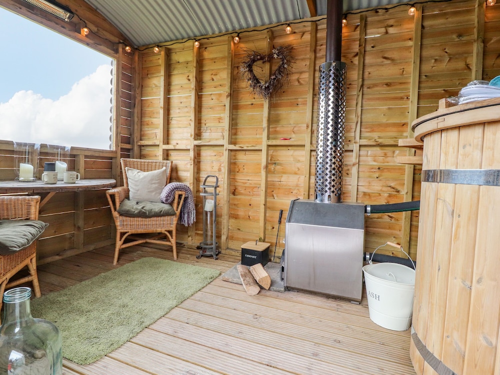 Heather Hut at Copy House Hideaway