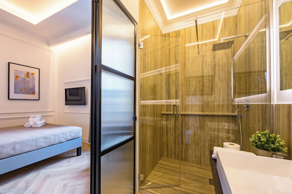 Chic Lifestyle Apartment
