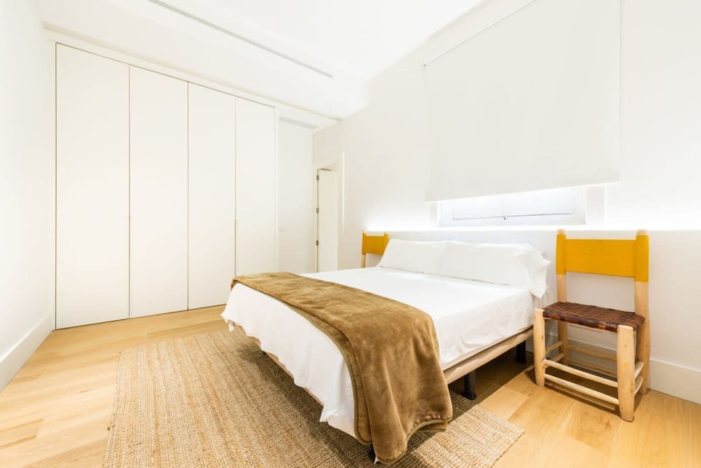 Barco Design 1-bedroom apt in Malasa a
