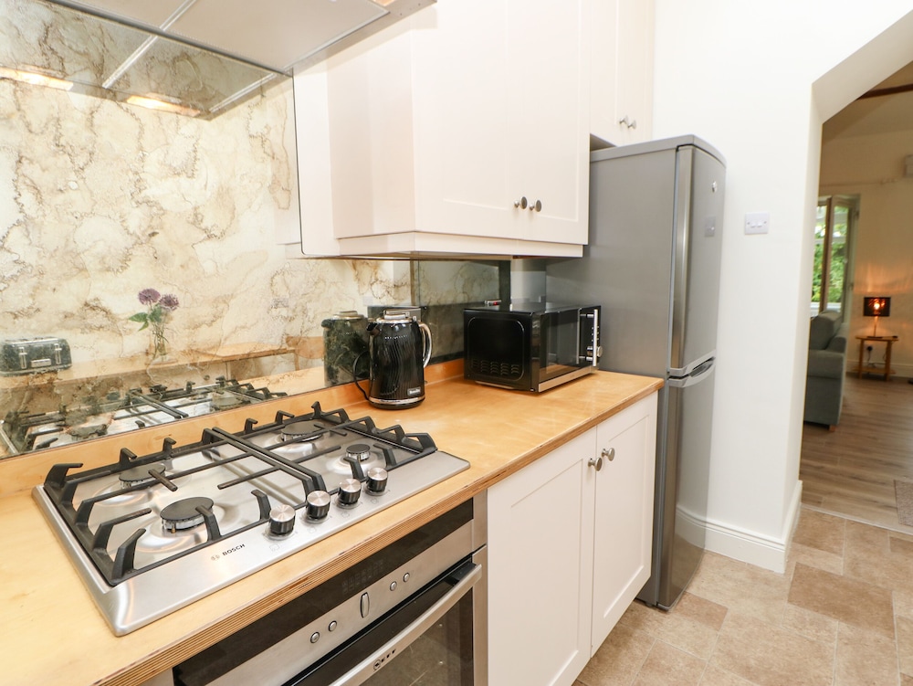 The Cottage, 5 Richley Terrace