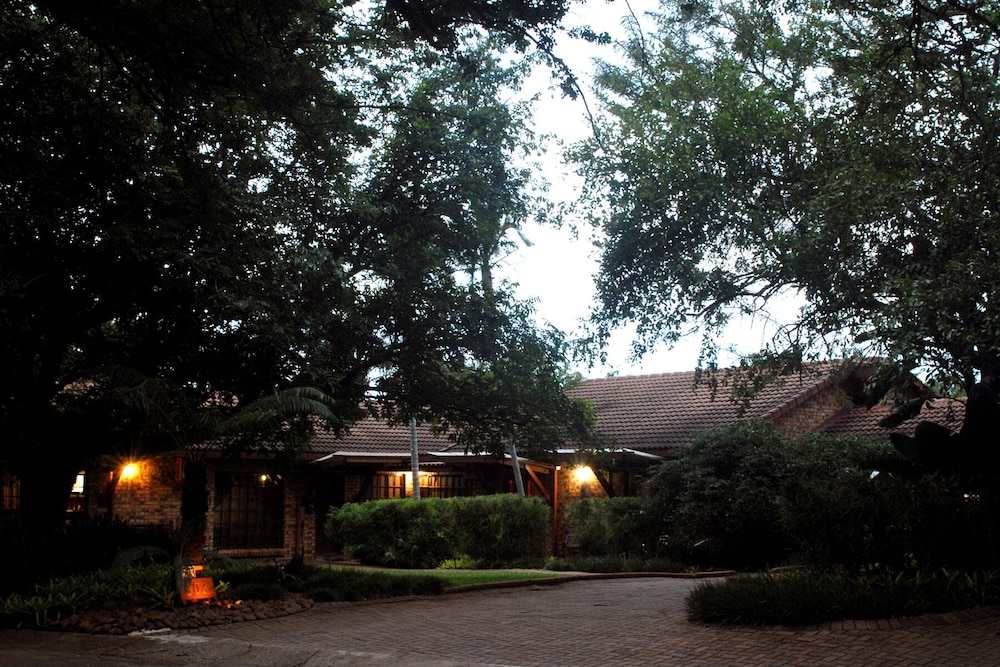 Selati 103 Guest Cottages