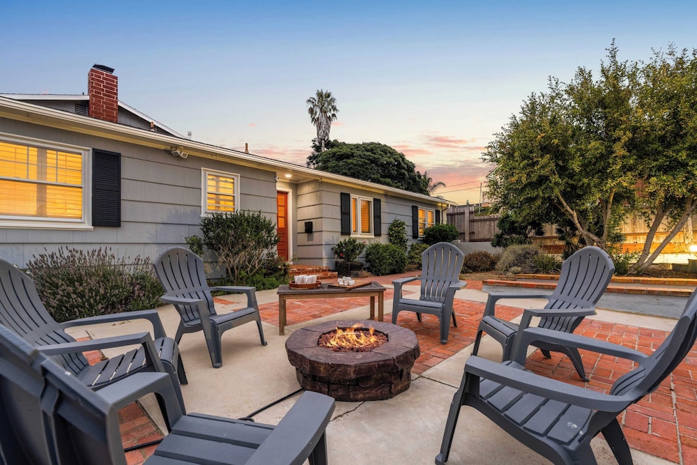 Point Loma Home w/ Putting Green, Firepit + Game Room & Beach Access Zola Street by Avantstay