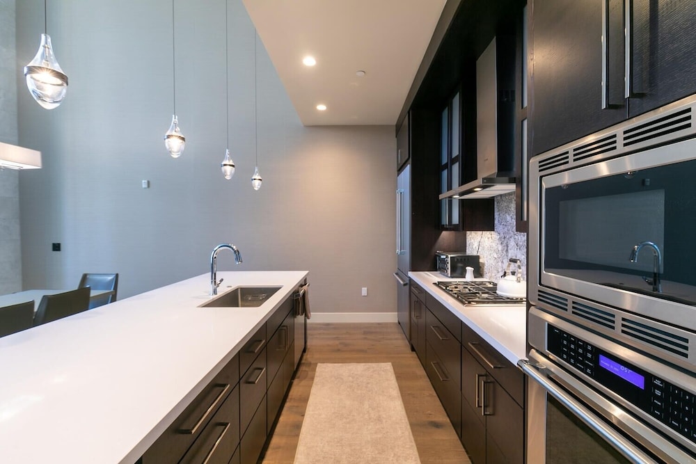 Crystal Bay Penthouse 301 3 Bedroom Condo
