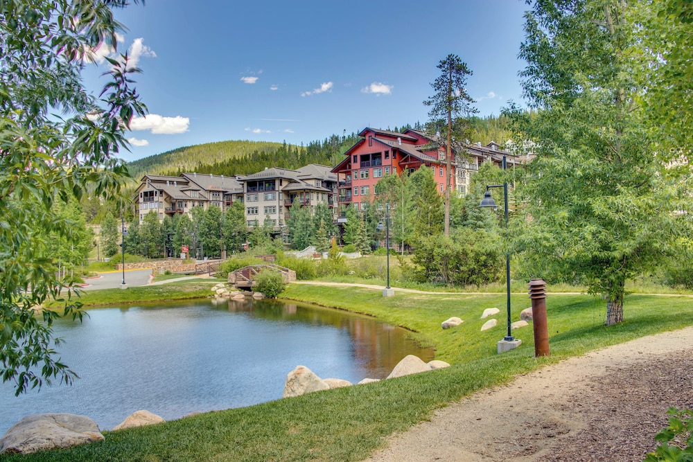100 Steps to Gondola: Cozy Winter Park Condo!