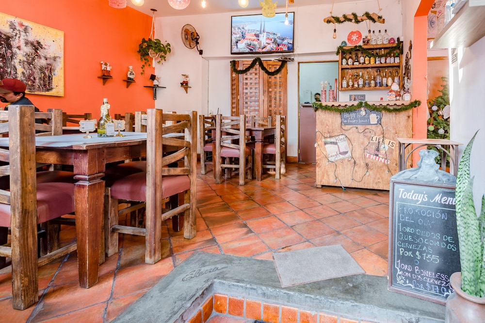 Hotel Rosa Morada