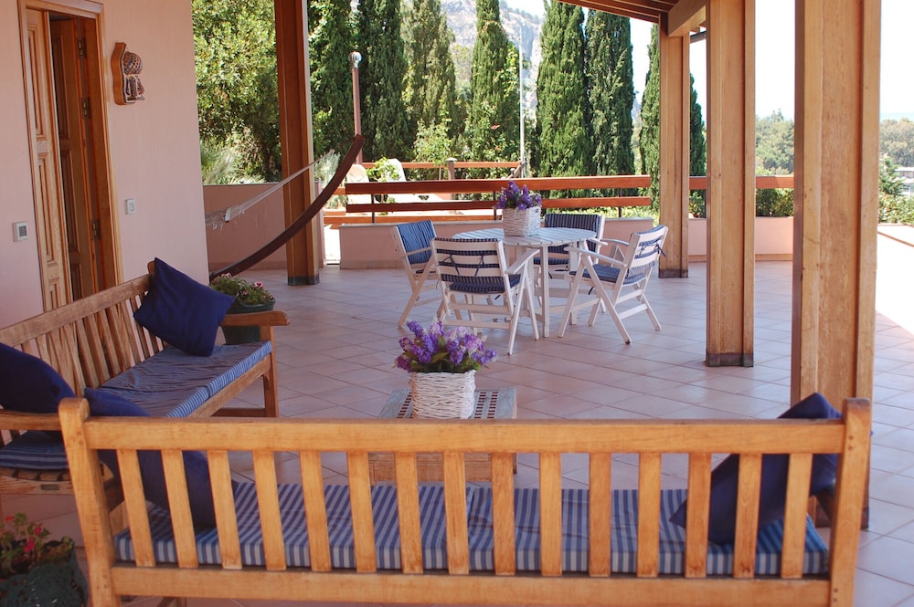 Villa Mytilene II by Wonderful Italy