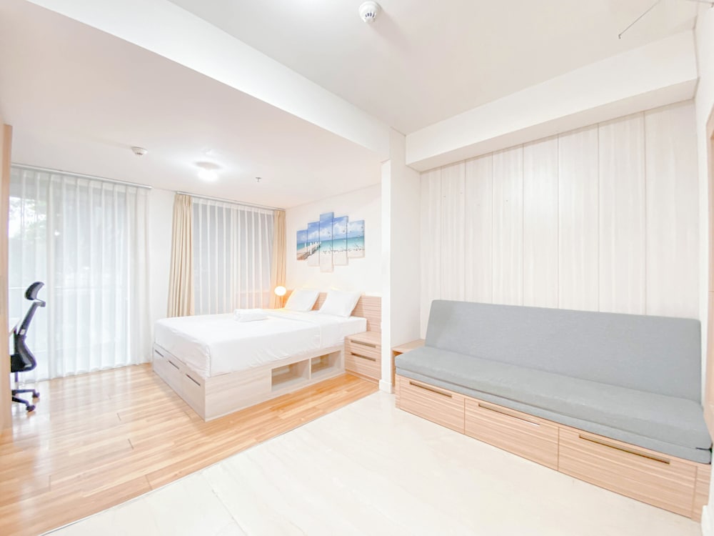 Spacious Studio At Landmark Residence Bandung Apartment
