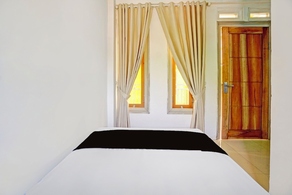 OYO 94834 Homestay Arjuna Near Taman Safari 2 Prigen