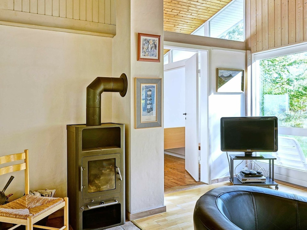 Cozy Holiday Home in Aakirkeby Bornholm near Sea view 4