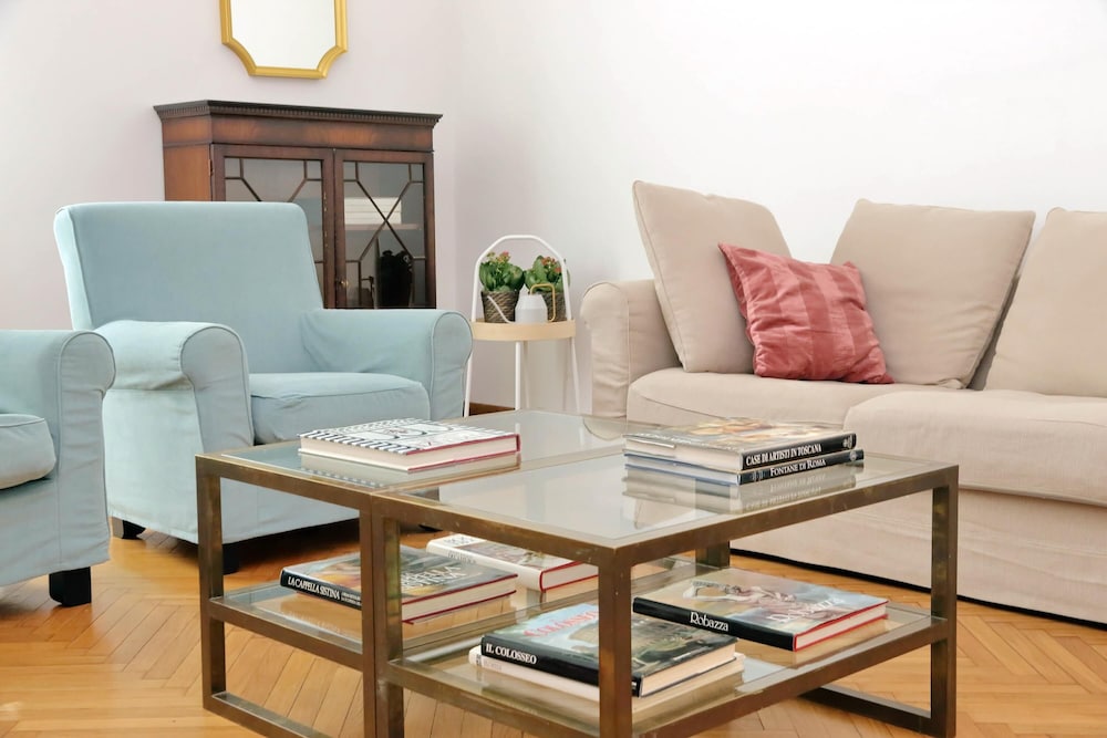 Treasurerome Spanish Steps Family 4BR