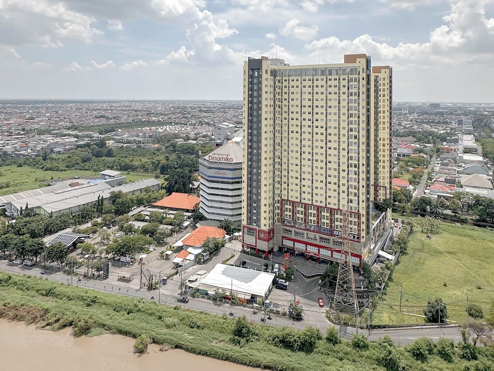 2Br Best Deal And Homey At Bale Hinggil Apartment