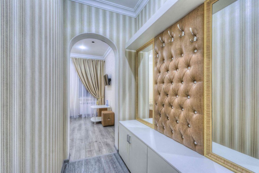 Kapriz Hotel
