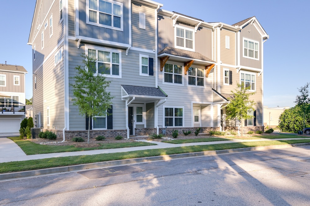 Cozy South Carolina Abode - Steps From Main Street view 2