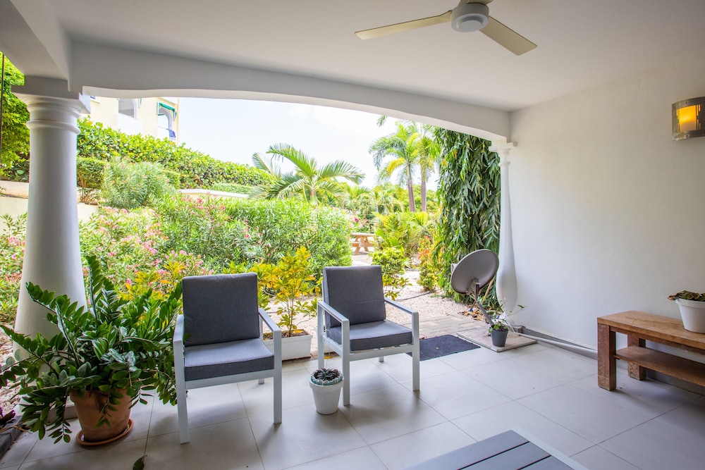 Blue Bay Apartments