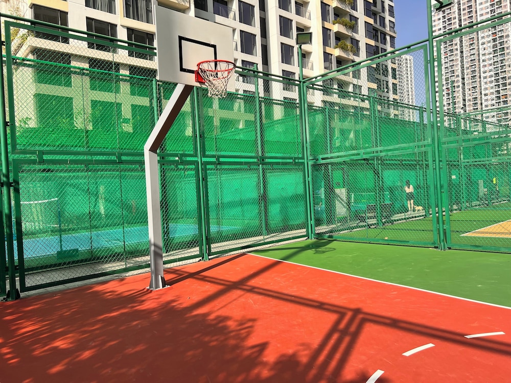 Vinhomes Grand Park-Masterise Center
