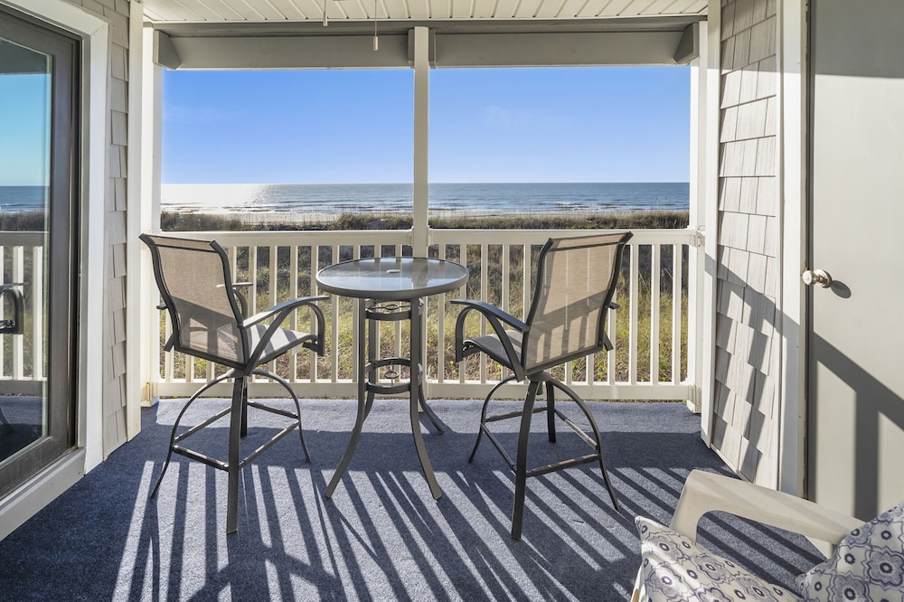 Sea Cloisters 205D by RedAwning