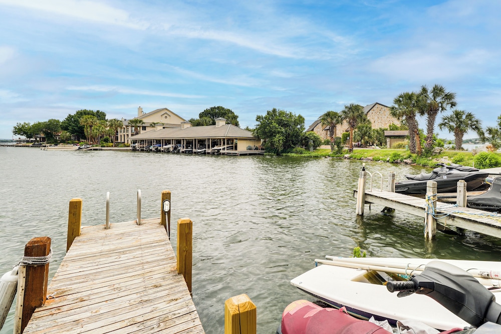 Private Boat Dock: Horseshoe Bay Lakefront Retreat