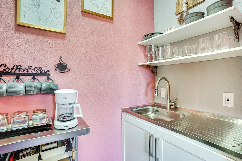 Explore & Unwind: Charming Bedford Apartment