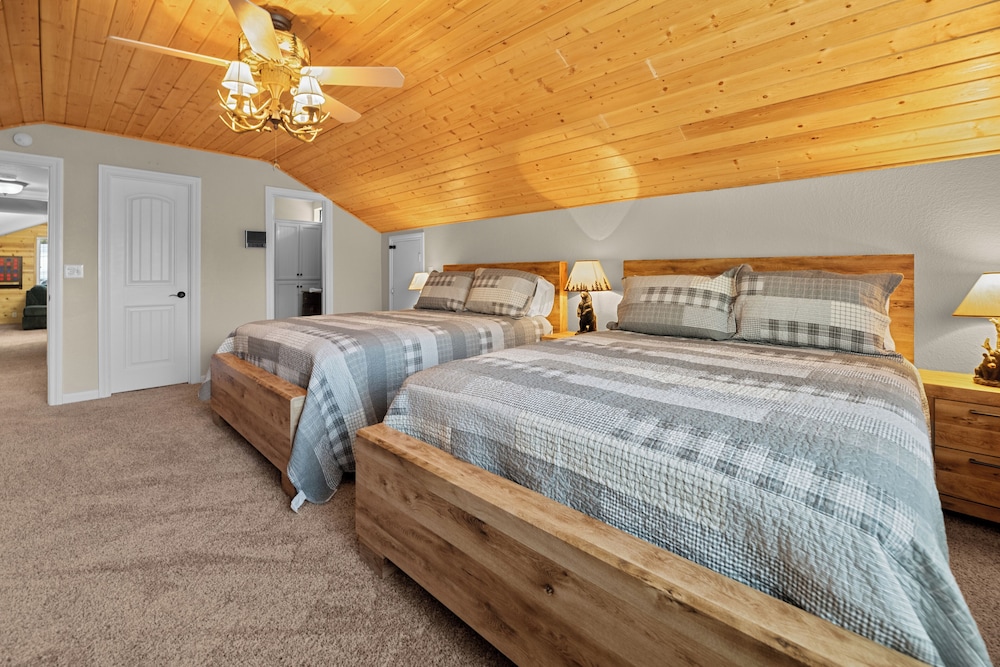 Eagle Point Retreat