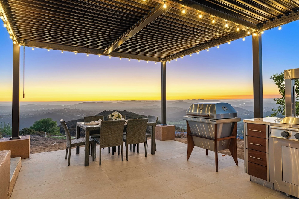 Infinity Pool, Theater, Pickleball + 360 Views Near Lake Poway Sunset Point Estate by Avantstay