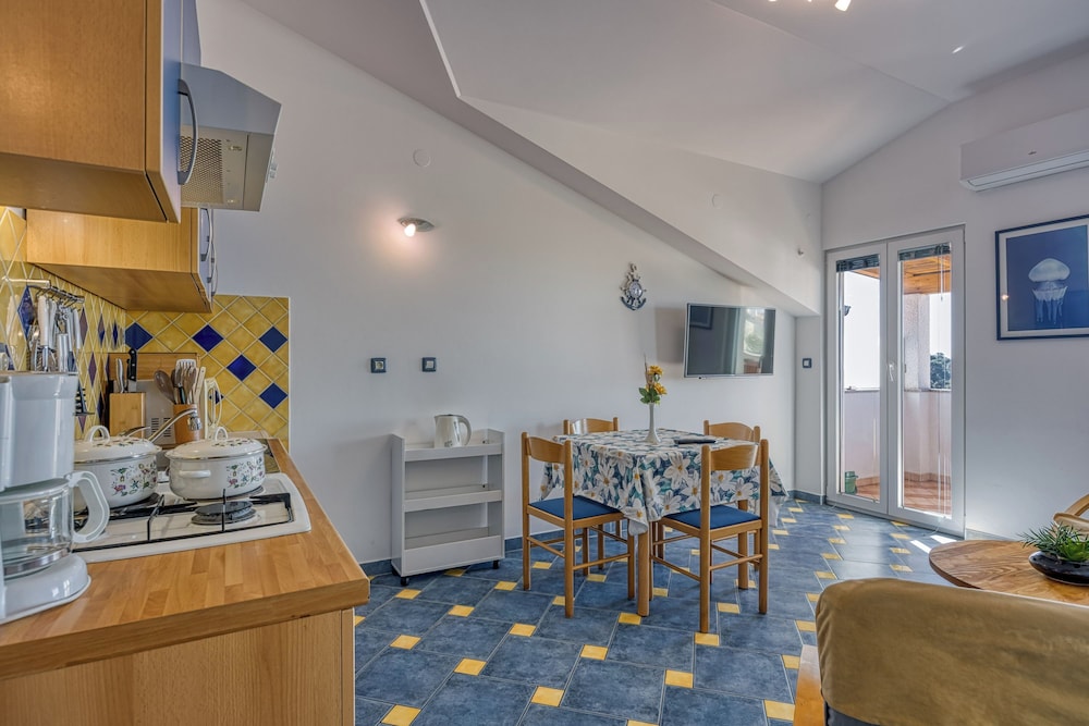 Apartment Jakara 3