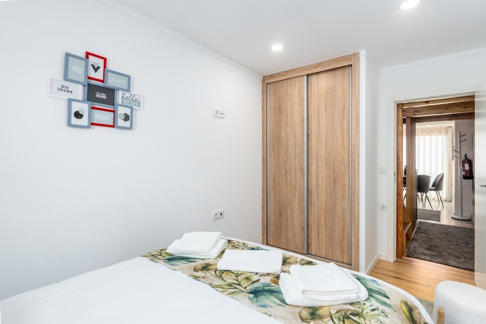 City Center Comfort Apartment B by Vacationy