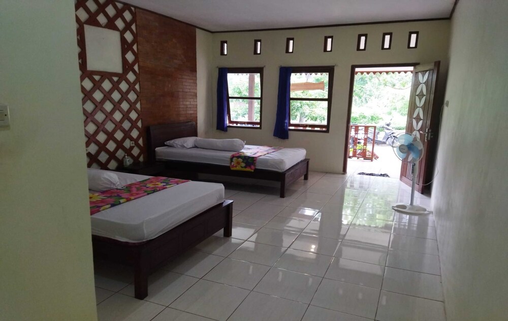 Home Stay Muhrodin view 3