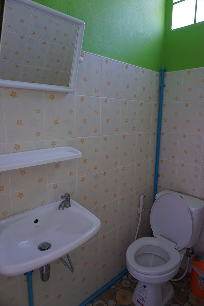 Thong Hug House Resort