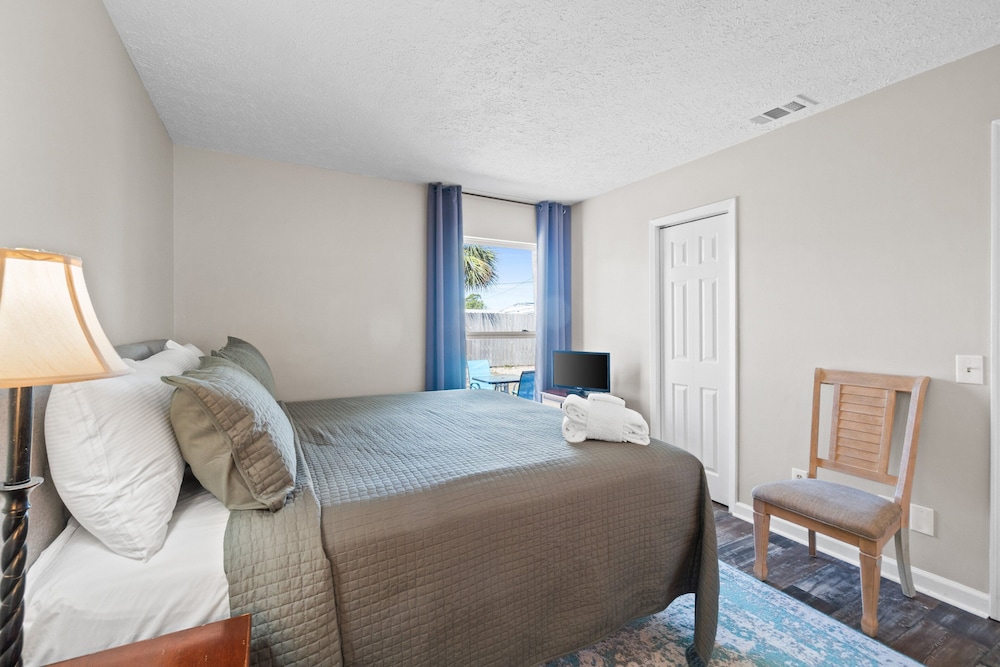 Beachy Bonanza by Book That Condo