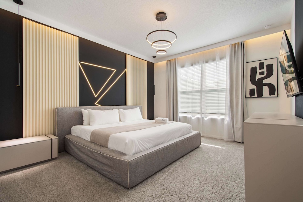 Luxe 9-bedroom Escape With Private Pool & Game Loft Solara Resort Near Disney