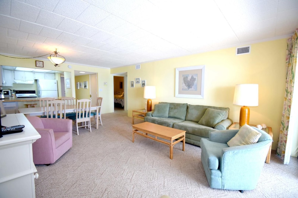 Ocean Hideaway 607 by RedAwning