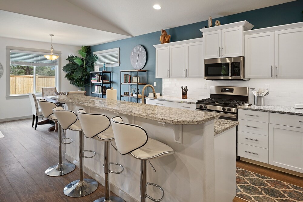 Wellville 3 Bedroom Home by RedAwning view 2