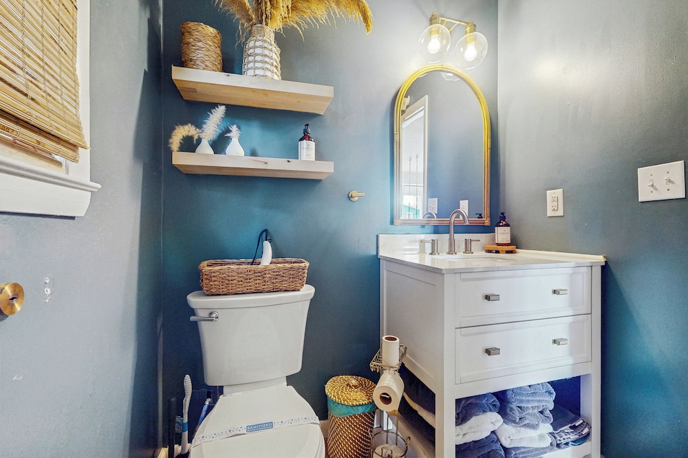 Entire House - Serenity in Surf City