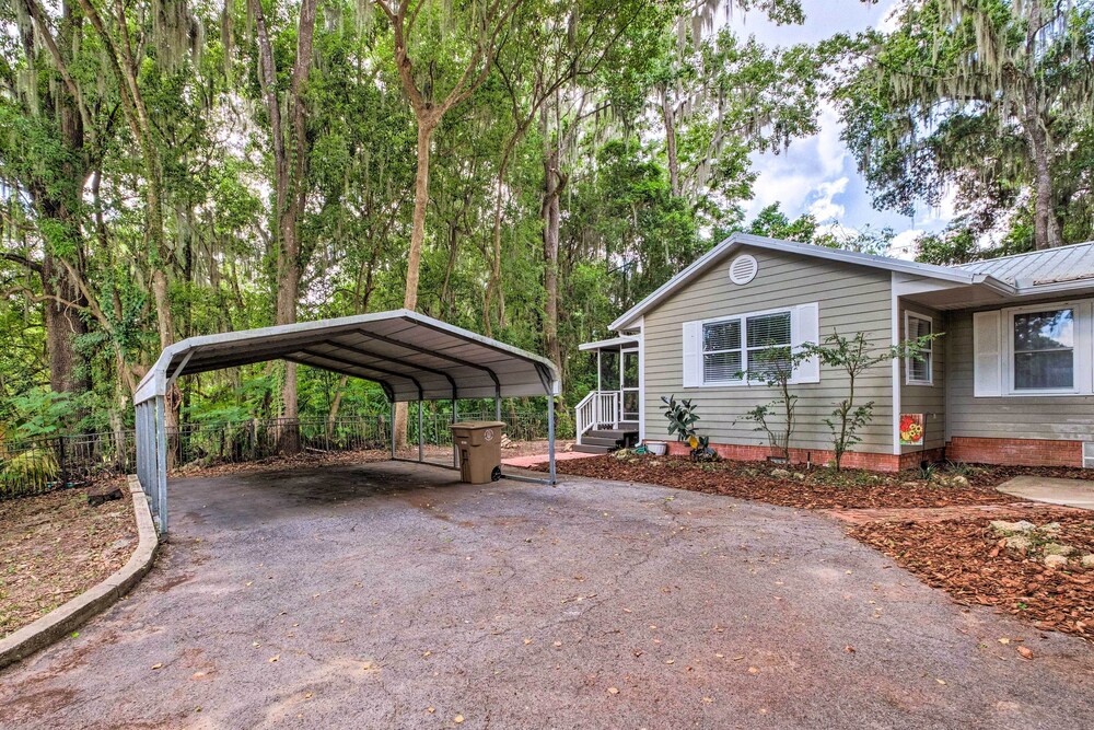Ocala Vacations - Cozy Ocala Home w/ Porch < 1 Mi to Downtown! - Property Image 3