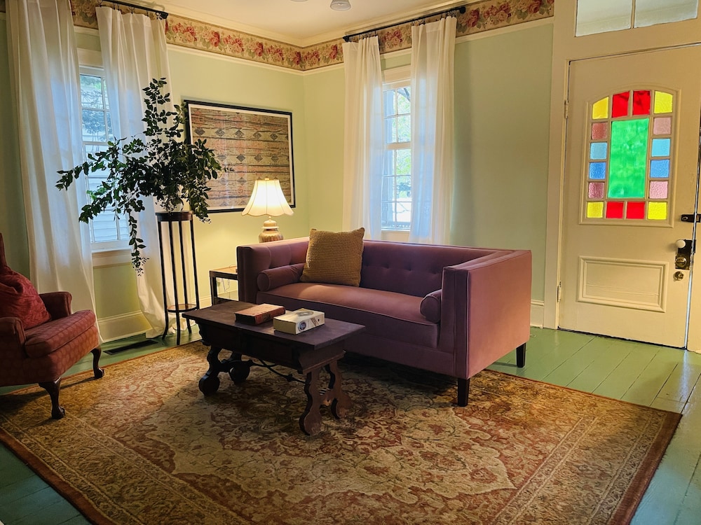 Columbus Vacations - Rothschild-Pound House Inn - Property Image 59