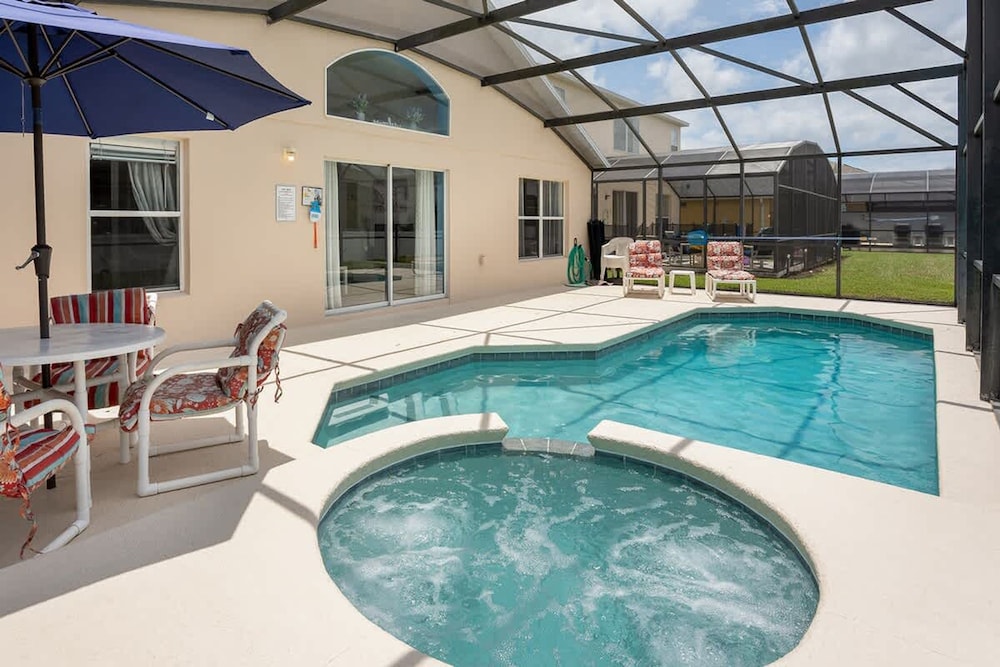 Entertaining Game Room 4BR Near Disney