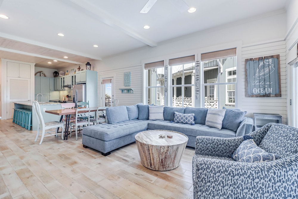 Beach Bungalow TC 2305