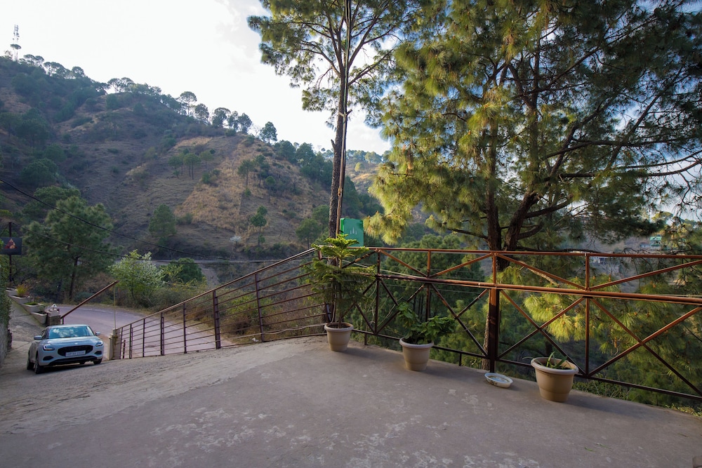 Alaya Stays Captains Nest 3 BHK Retreat With Garden & Scenic Views
