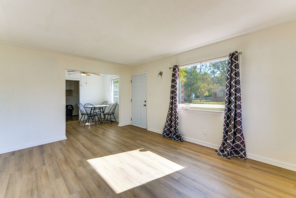 1 Mi to Chattahoochee Riverwalk: Cozy Home Base