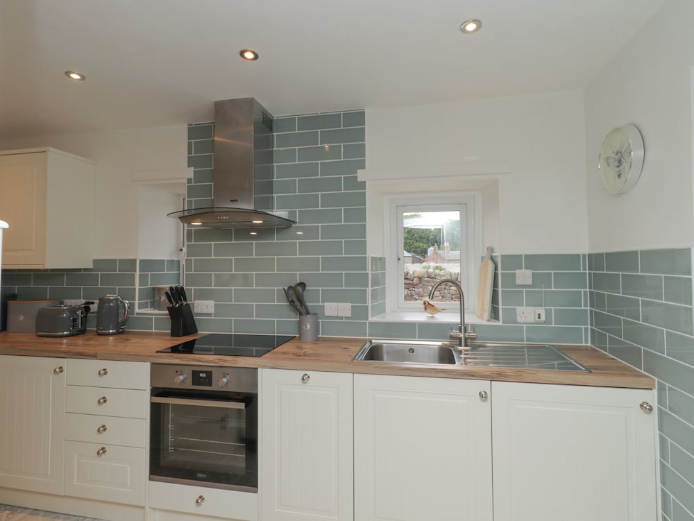 Lucys Cottage