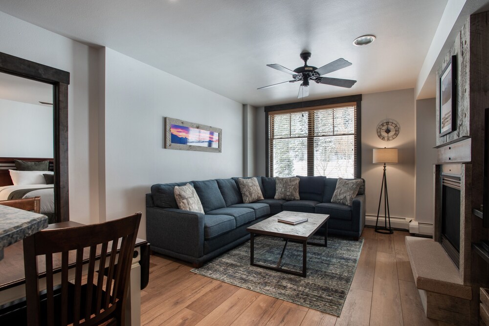 Zephyr Mountain Lodge Vacation Condos - Winter Park CO
