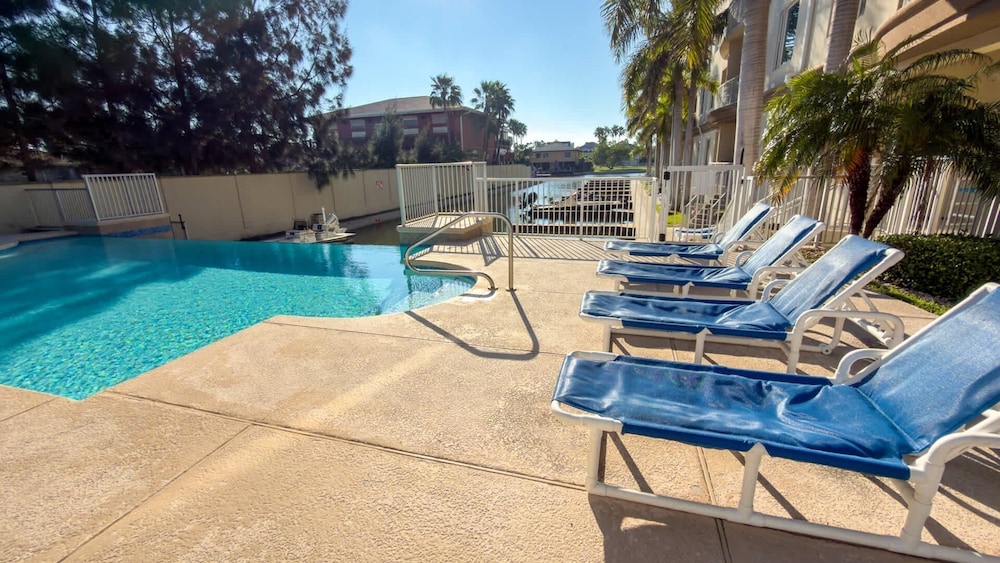 Channel Views Private Boat Slip Pool & Patio 3 Bedroom Apts