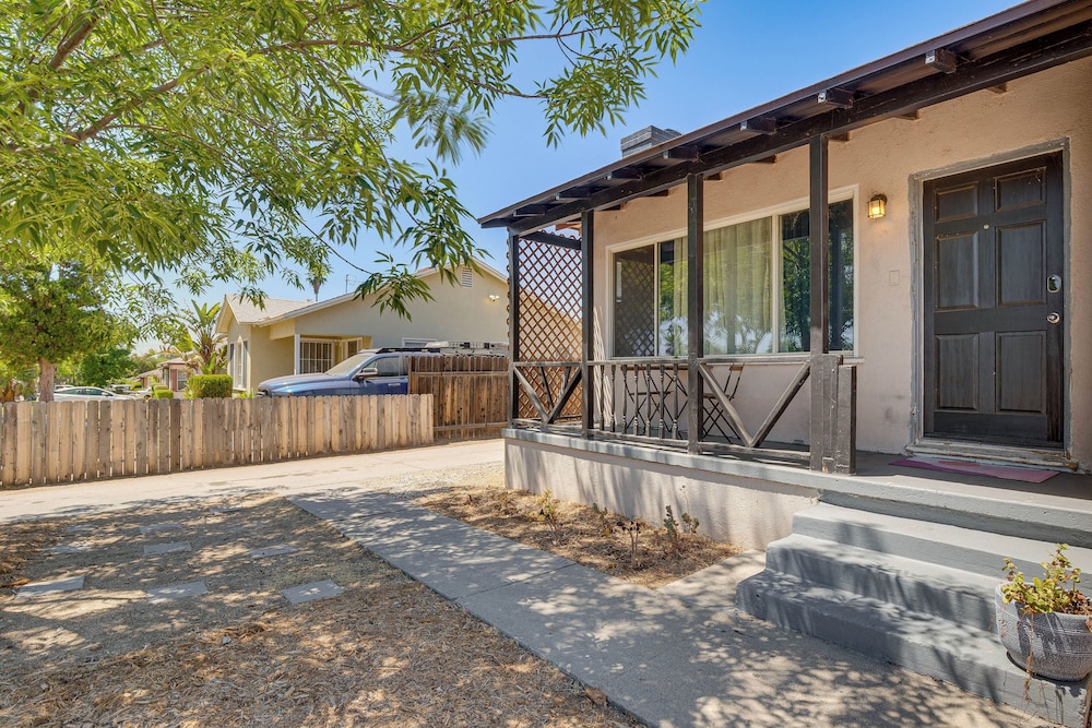 4 Mi to Csusb: Updated Home Near Shops & Eats