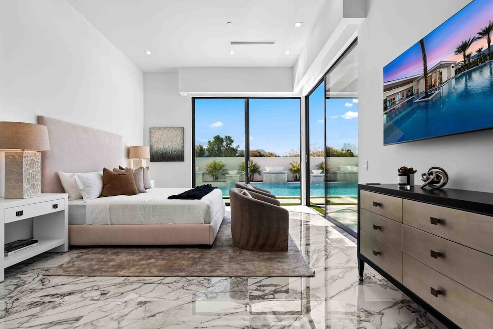 Sleeps 28 2 Luxe Villas w/ Pickleball Court Bravo Villas Dorada by Avantstay