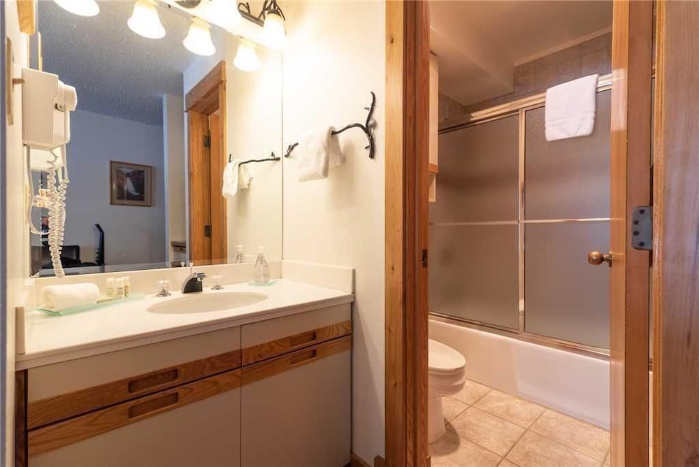 1112 Trappeur's Lodge, Trappeur's Crossing Apartment 4